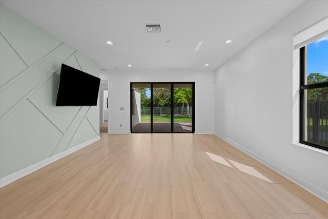 5545 Starfish Road, Westlake, FL 33470