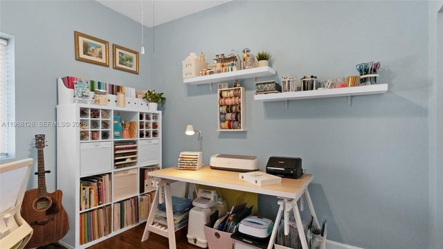 9768 NW 30th St, Doral, FL 33172