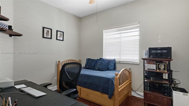 9768 NW 30th St, Doral, FL 33172