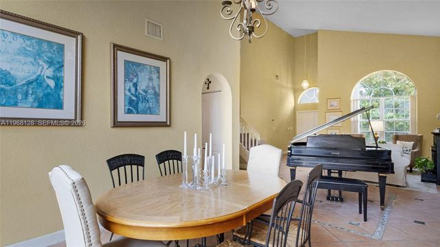 9768 NW 30th St, Doral, FL 33172