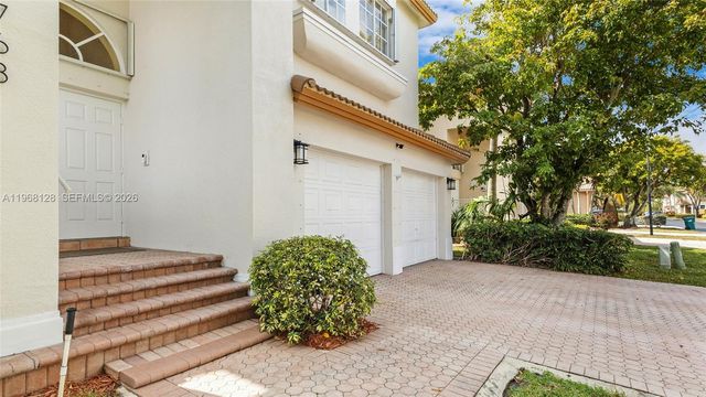 9768 NW 30th St, Doral, FL 33172