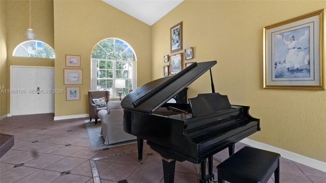 9768 NW 30th St, Doral, FL 33172