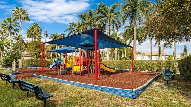 9768 NW 30th St, Doral, FL 33172