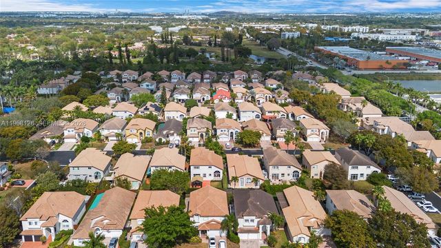 9768 NW 30th St, Doral, FL 33172