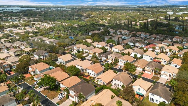 9768 NW 30th St, Doral, FL 33172