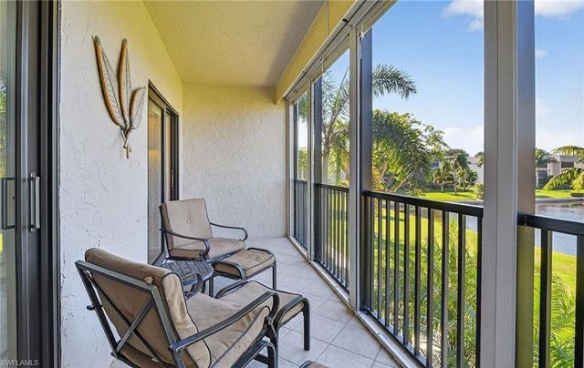 788 PARK SHORE DR # B22, Naples, FL 34103