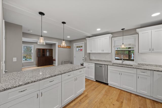 54 Maple St, West Boylston, MA 01583