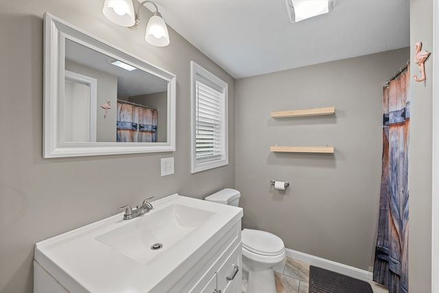 54 Maple St, West Boylston, MA 01583