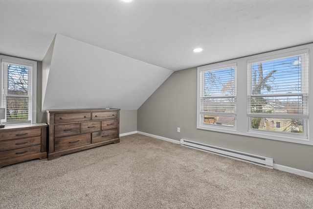 54 Maple St, West Boylston, MA 01583