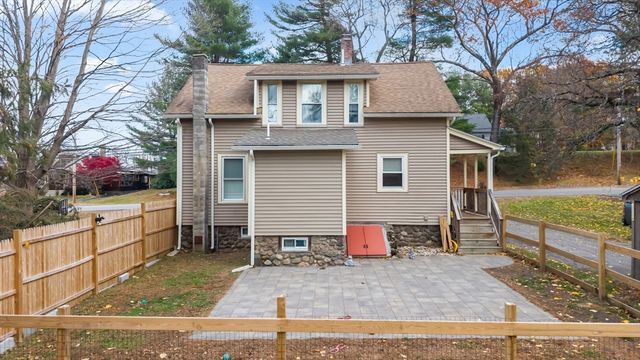 54 Maple St, West Boylston, MA 01583