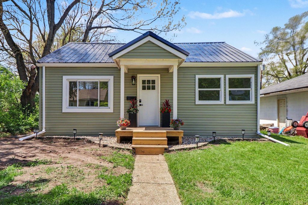 276 Hadley Road, Kingsford Heights, IN 46346