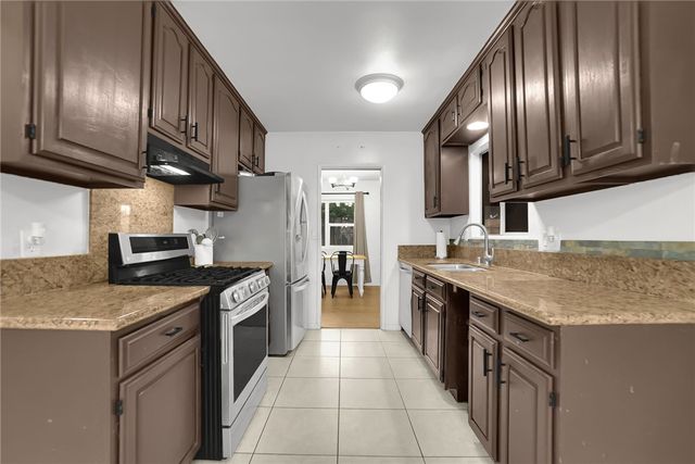 1289 Grove, Upland, CA 91786