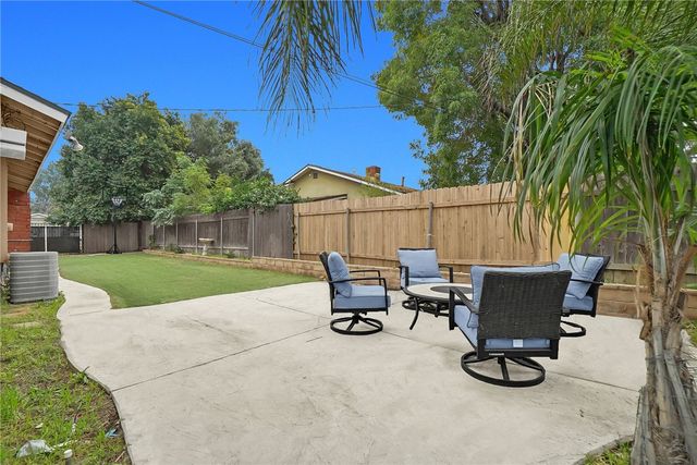 1289 Grove, Upland, CA 91786