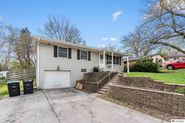 9481 N Spencer Street, Omaha, NE 68134