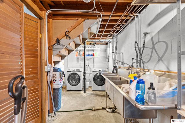 9481 N Spencer Street, Omaha, NE 68134