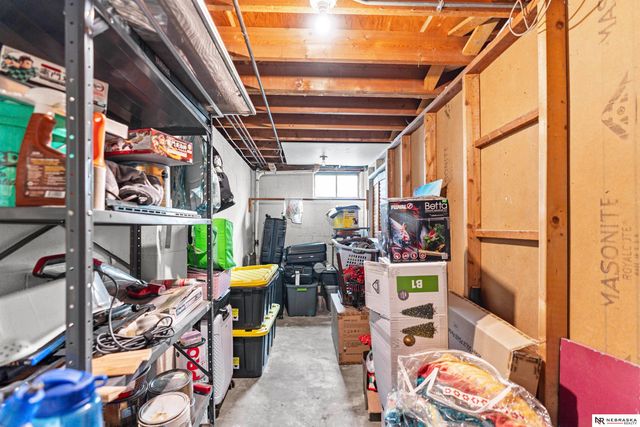 9481 N Spencer Street, Omaha, NE 68134