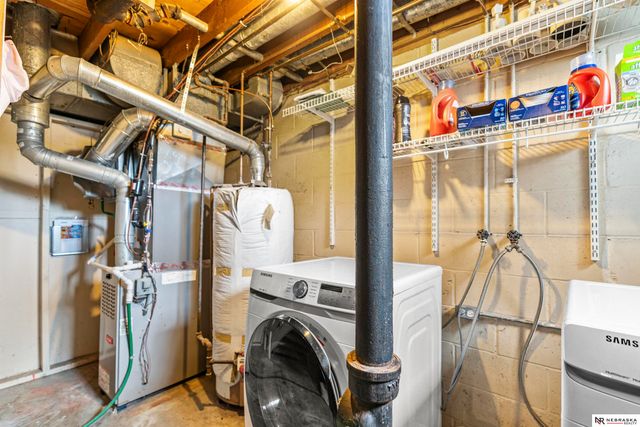 9481 N Spencer Street, Omaha, NE 68134