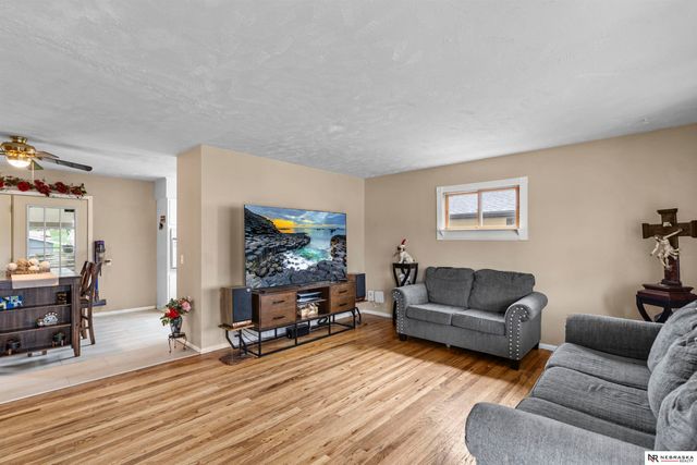 9481 N Spencer Street, Omaha, NE 68134