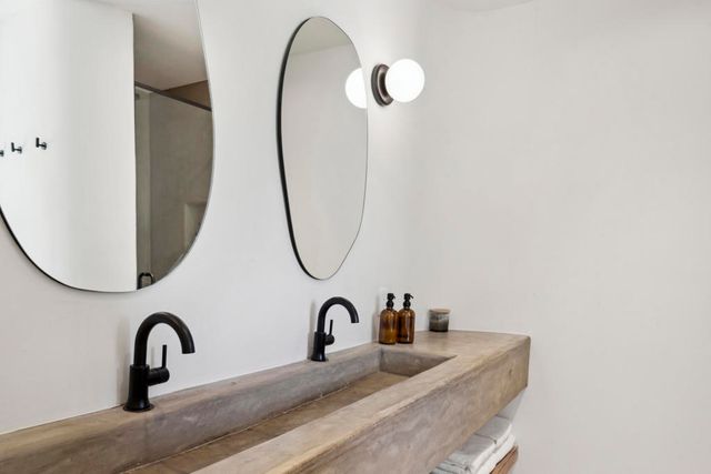 1190 E Buena Vista Drive, Palm Springs, CA 92262