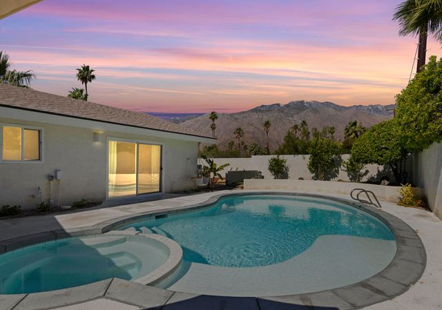 1190 E Buena Vista Drive, Palm Springs, CA 92262