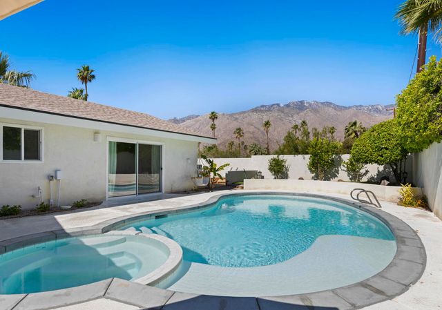 1190 E Buena Vista Drive, Palm Springs, CA 92262