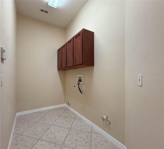 9800 MONTCLAIR CIRCLE, Apopka, FL 32703