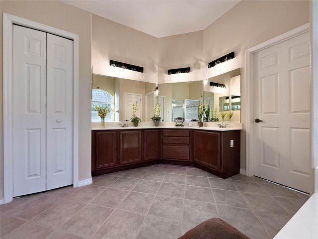 9800 MONTCLAIR CIRCLE, Apopka, FL 32703