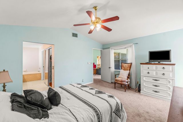 69 King Fisher Way, Boynton Beach, FL 33436