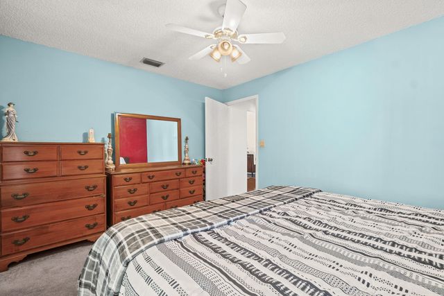 69 King Fisher Way, Boynton Beach, FL 33436