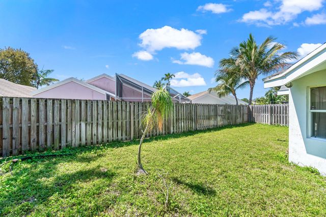 69 King Fisher Way, Boynton Beach, FL 33436