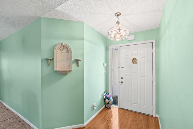 69 King Fisher Way, Boynton Beach, FL 33436