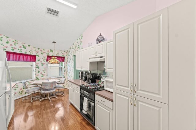 69 King Fisher Way, Boynton Beach, FL 33436