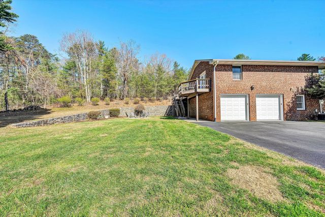 1488 HENRY RD, Ferrum, VA 24088