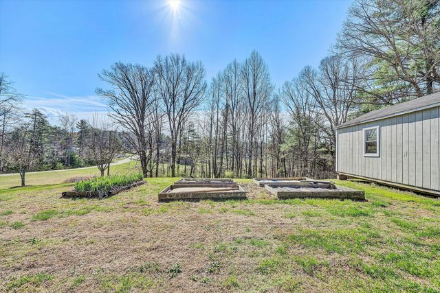 1488 HENRY RD, Ferrum, VA 24088