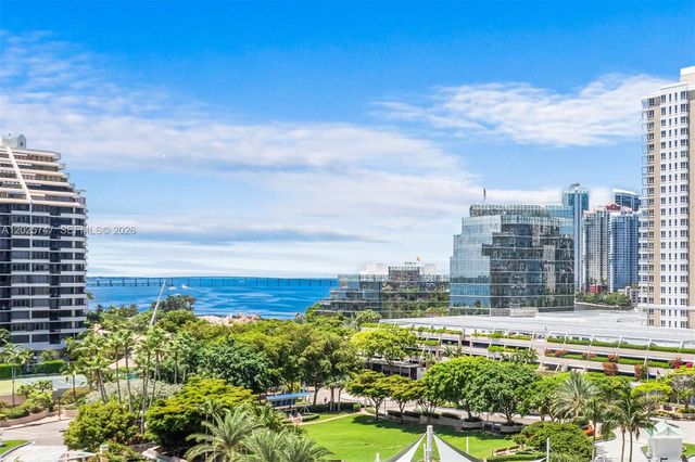 888 Brickell Key Dr 1002, Miami, FL 33131
