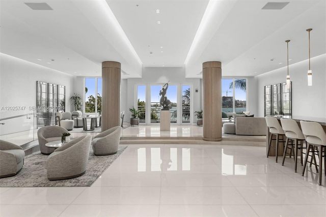 888 Brickell Key Dr 1002, Miami, FL 33131