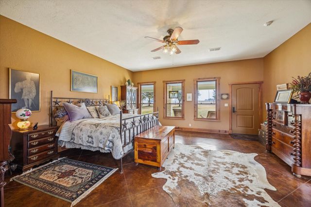 6602 Fm 390 West, Burton, TX 77835