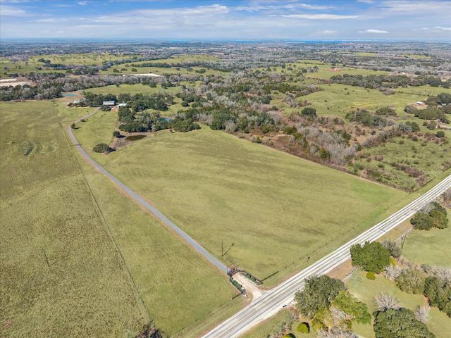 6602 Fm 390 West, Burton, TX 77835