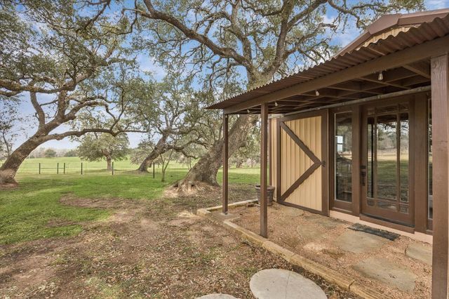 6602 Fm 390 West, Burton, TX 77835