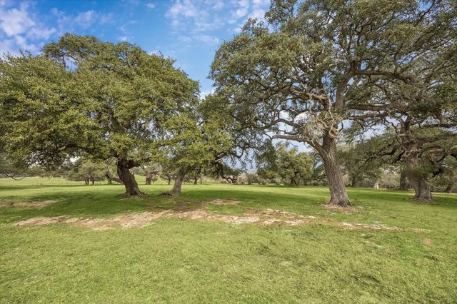 6602 Fm 390 West, Burton, TX 77835