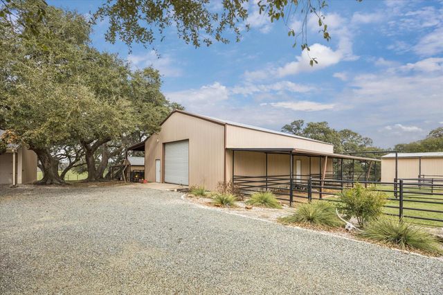 6602 Fm 390 West, Burton, TX 77835