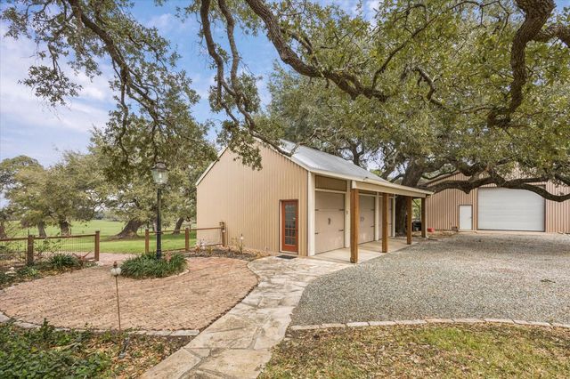 6602 Fm 390 West, Burton, TX 77835