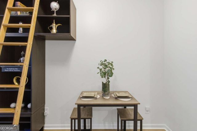 1428 LIBERTY Parkway NW, Atlanta, GA 30318