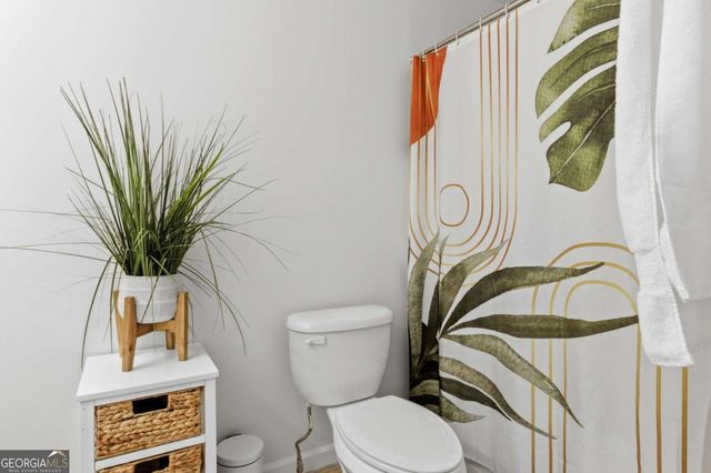 1428 LIBERTY Parkway NW, Atlanta, GA 30318