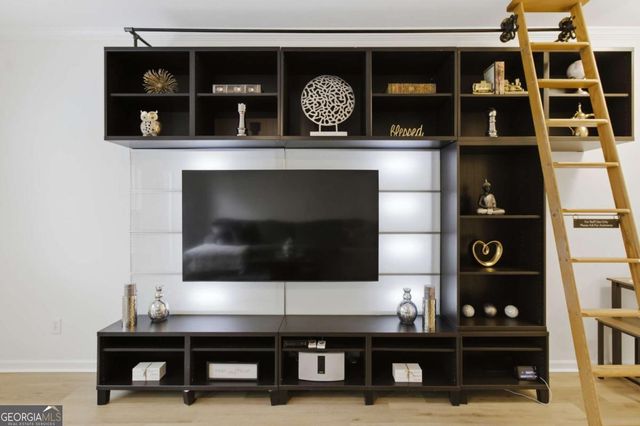 1428 LIBERTY Parkway NW, Atlanta, GA 30318