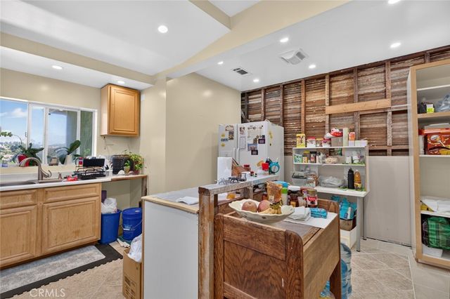 787 Terrace 49, Los Angeles, CA 90042