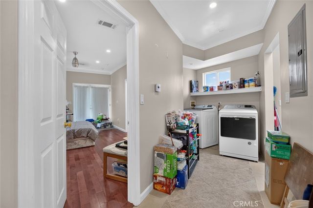 787 Terrace 49, Los Angeles, CA 90042