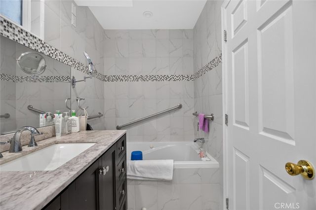 787 Terrace 49, Los Angeles, CA 90042