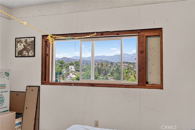 787 Terrace 49, Los Angeles, CA 90042