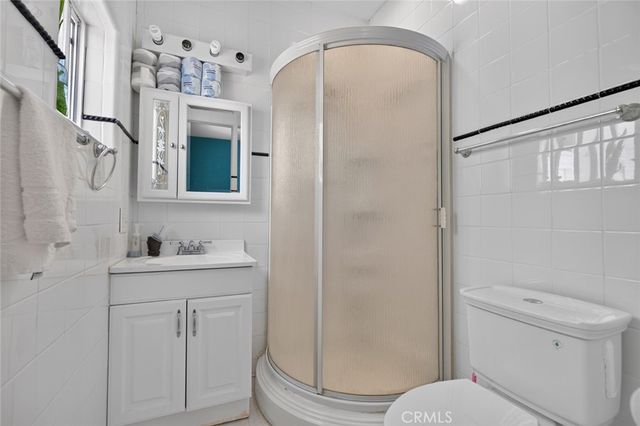 787 Terrace 49, Los Angeles, CA 90042